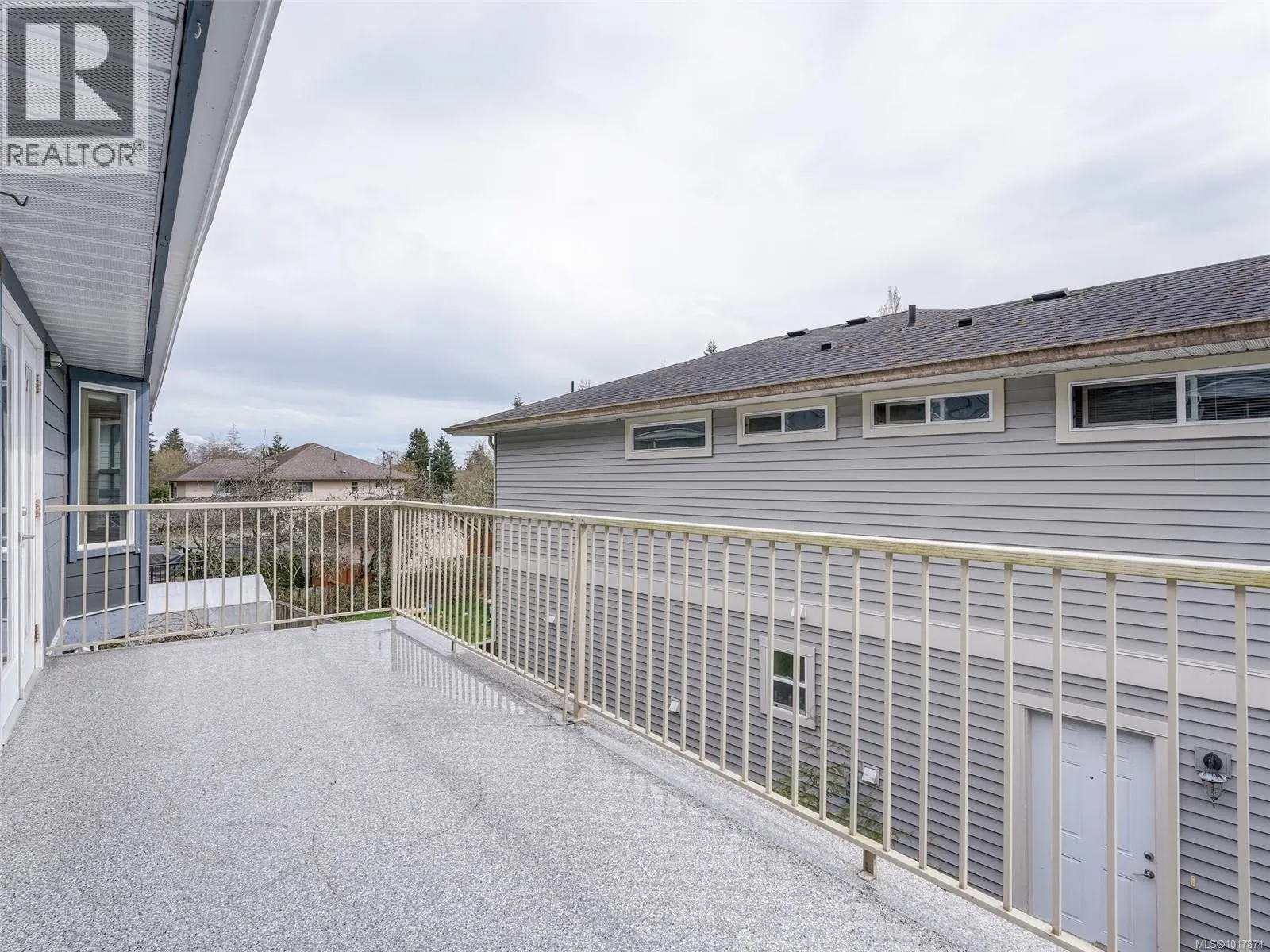 6989 Grant Rd W