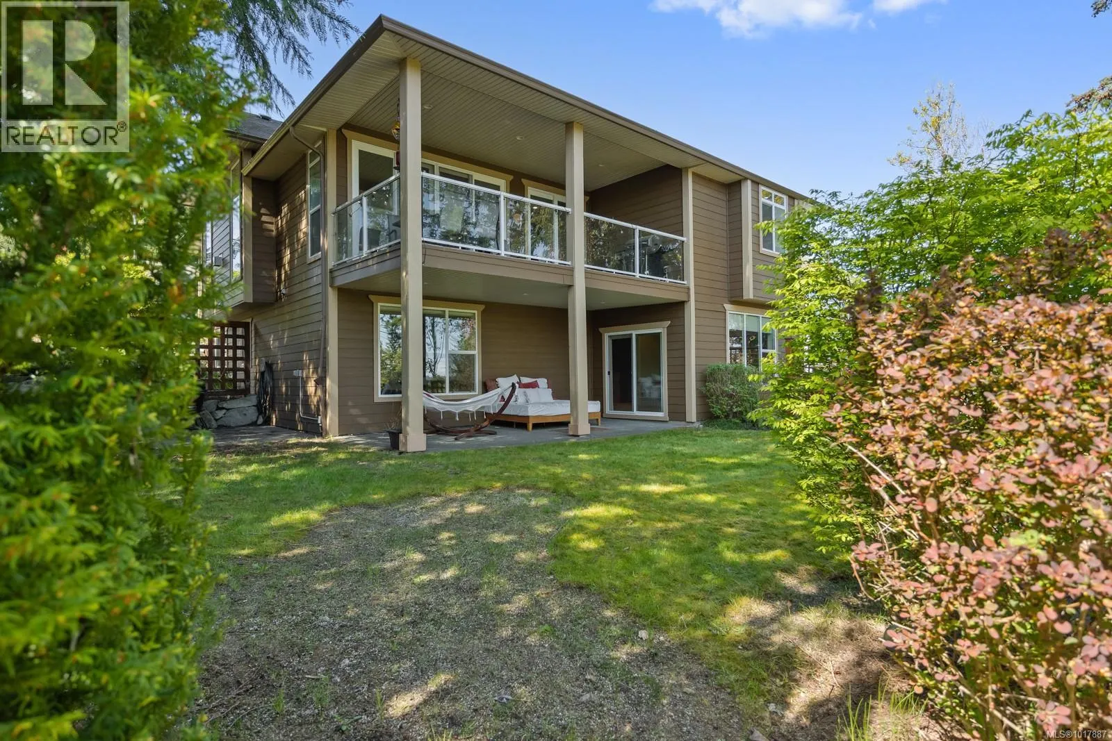 3101 Klanawa Cres