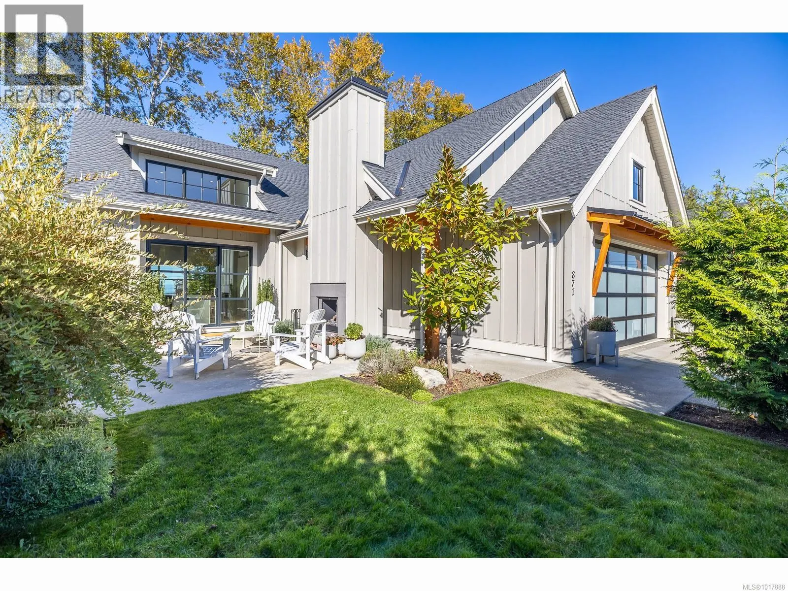 871 CLAYMORE Cres