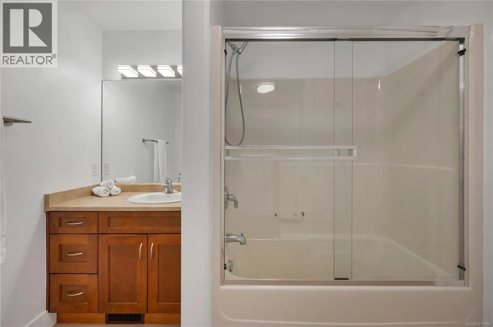 72 2006 Sierra Dr
