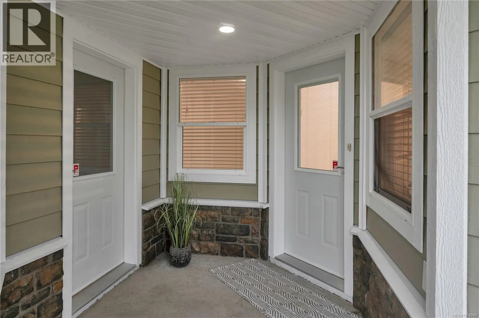 72 2006 Sierra Dr