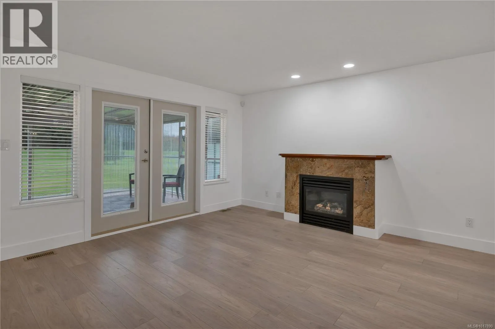 72 2006 Sierra Dr