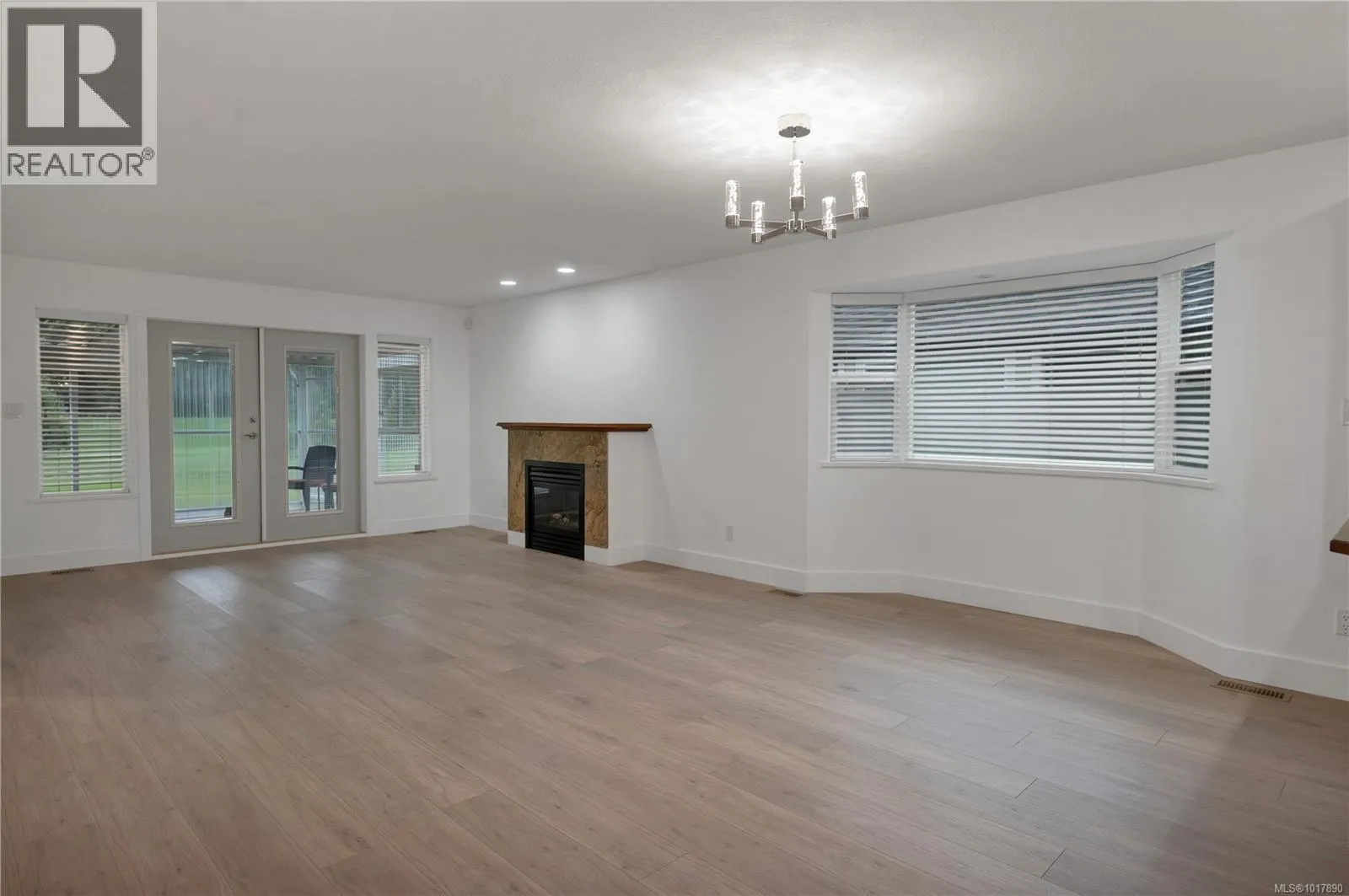 72 2006 Sierra Dr