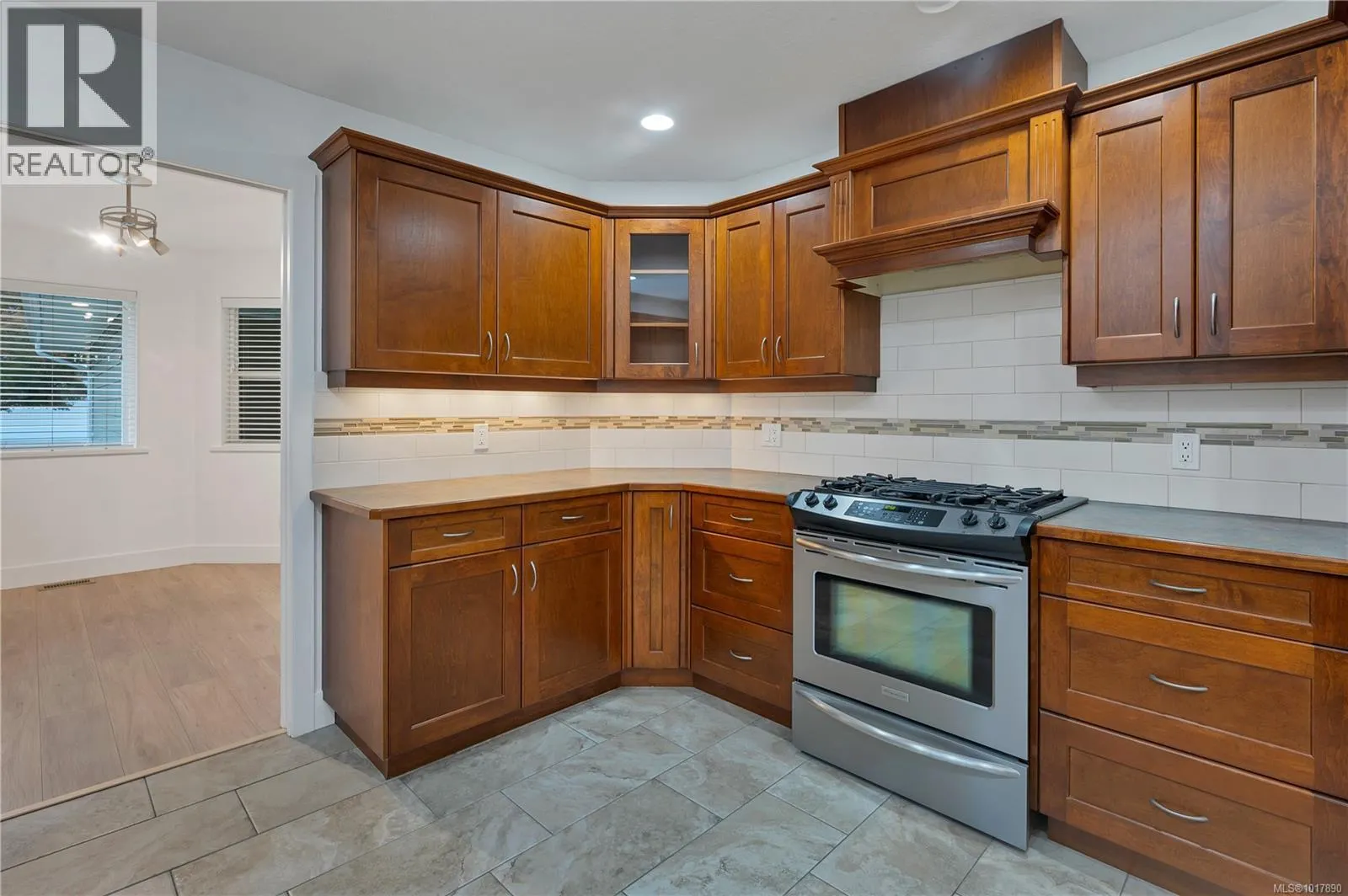 72 2006 Sierra Dr