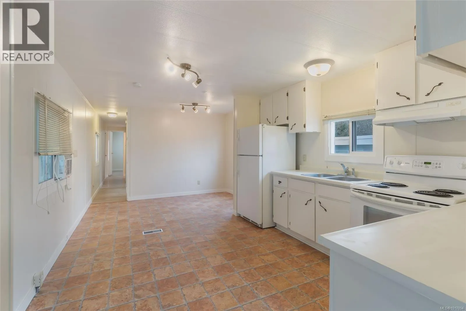 38 Honey Dr