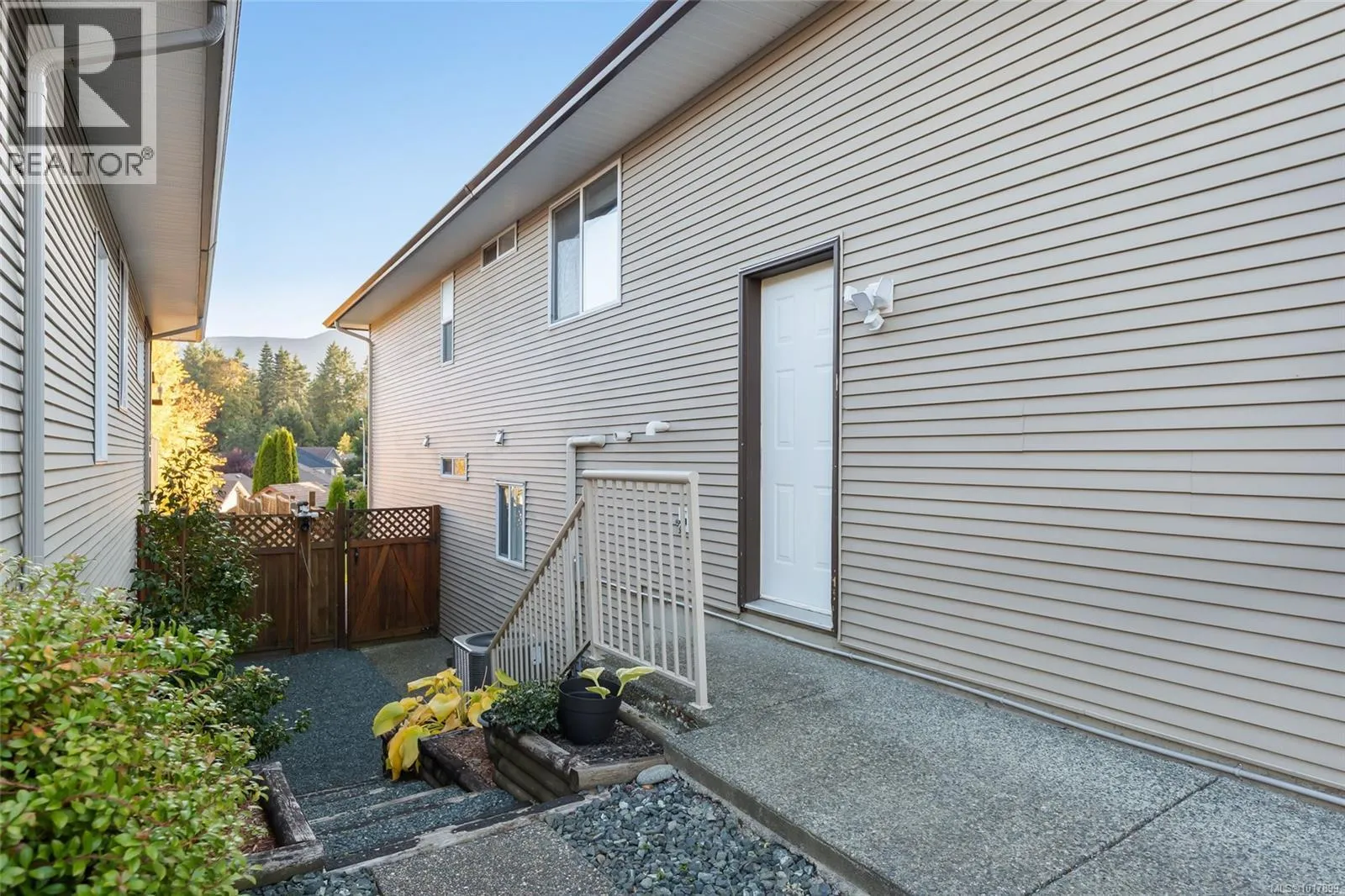 3787 Avonlea Dr