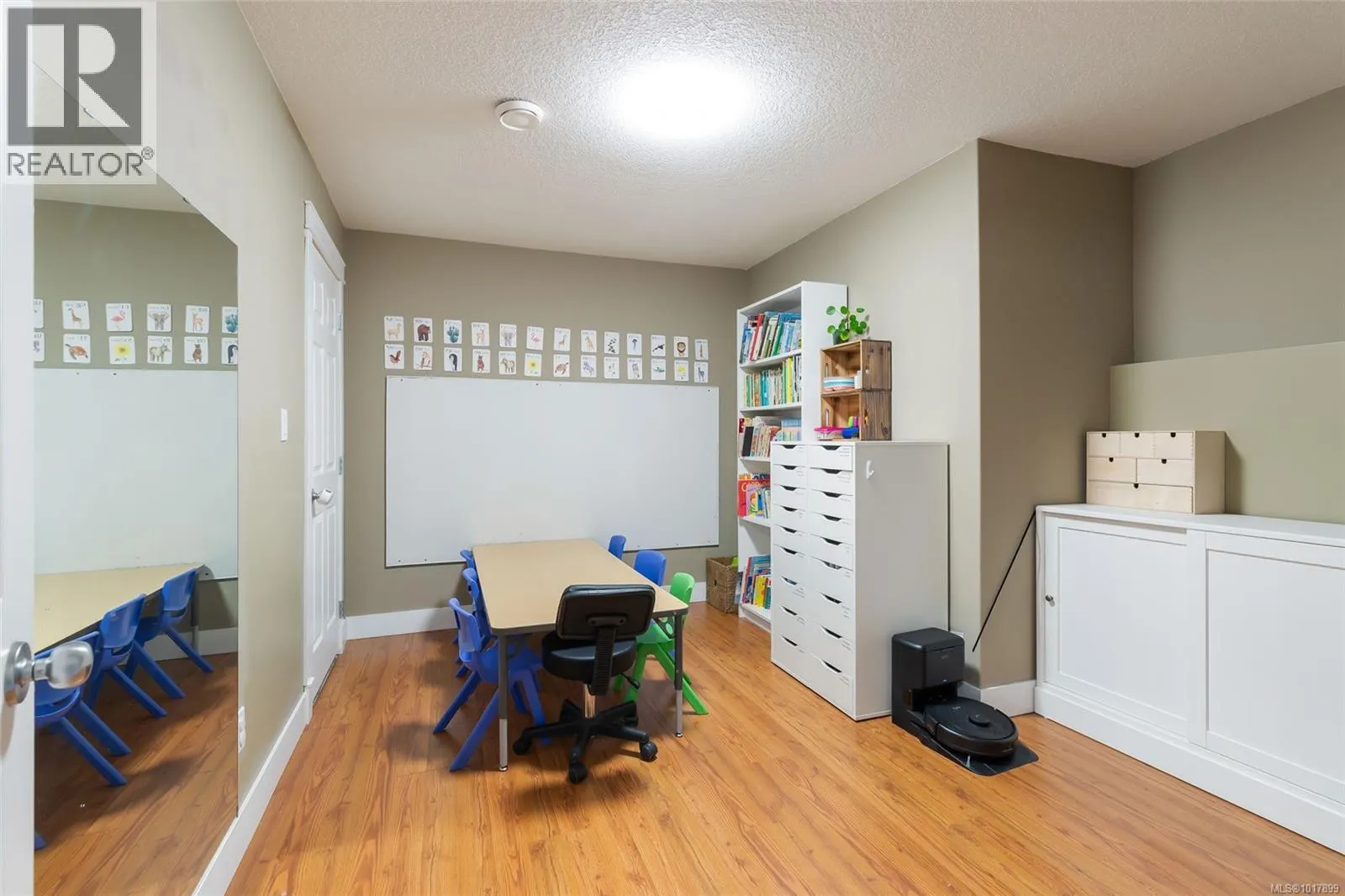 3787 Avonlea Dr