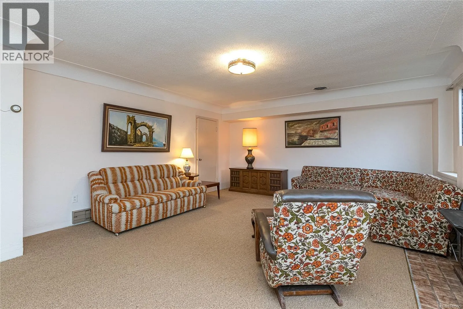 1178 Rhoda Lane