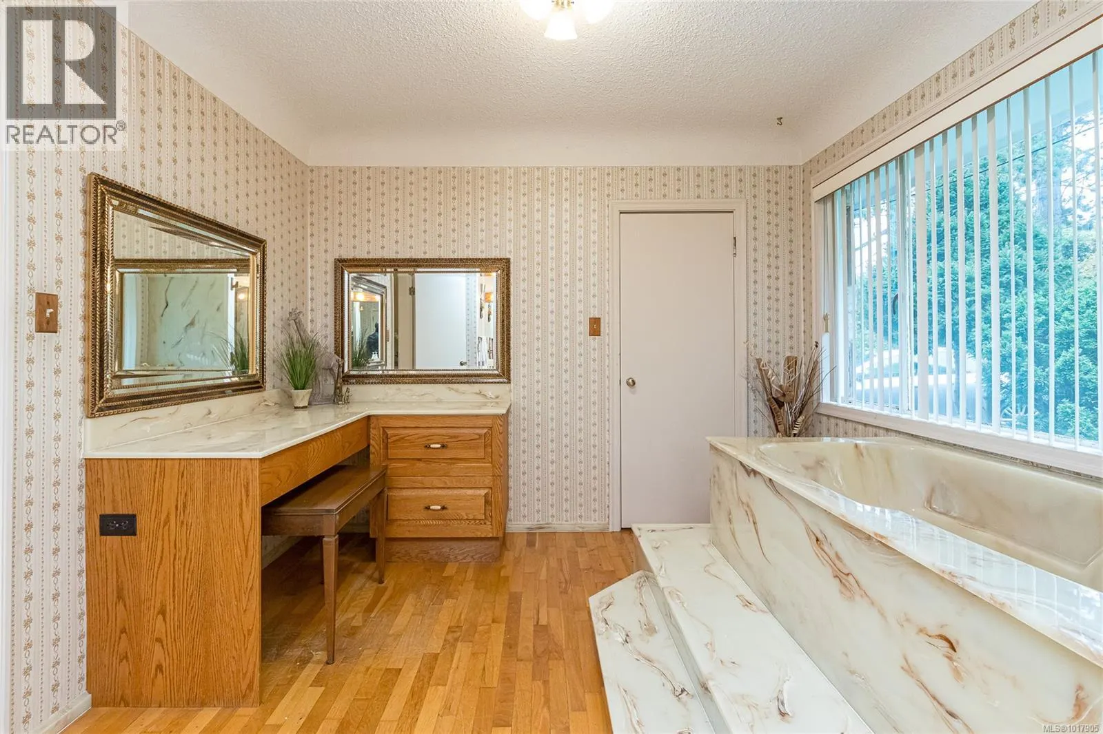 1178 Rhoda Lane