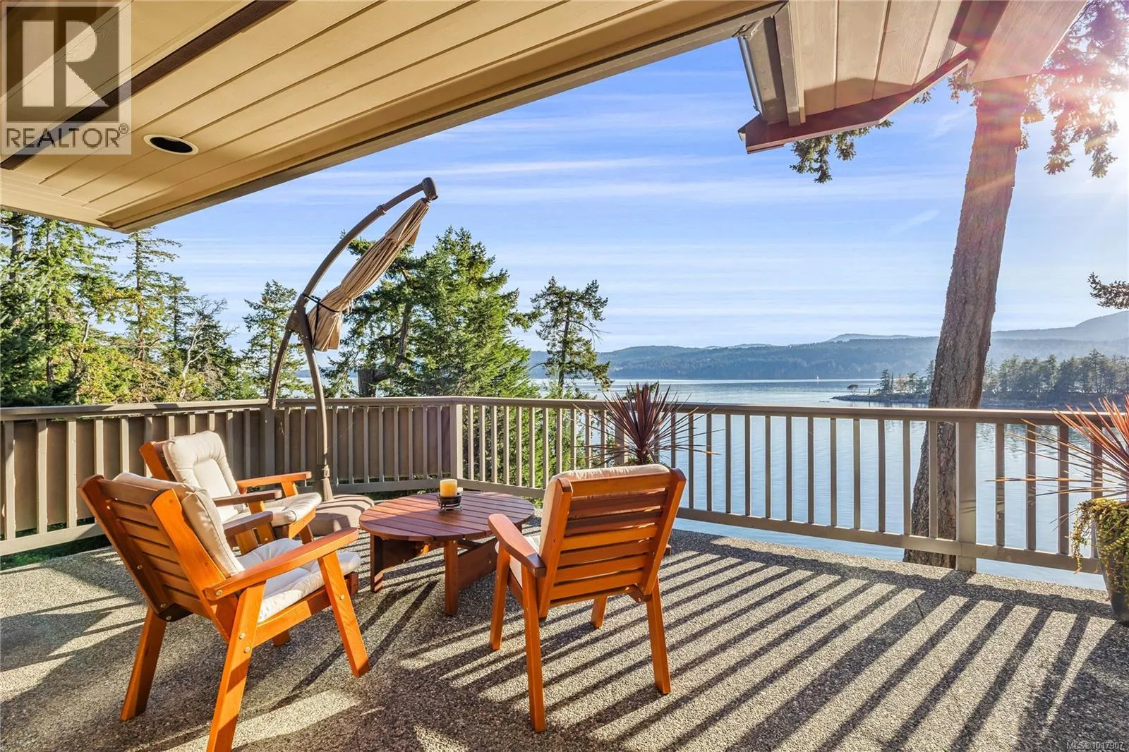 220 Scott Point Dr