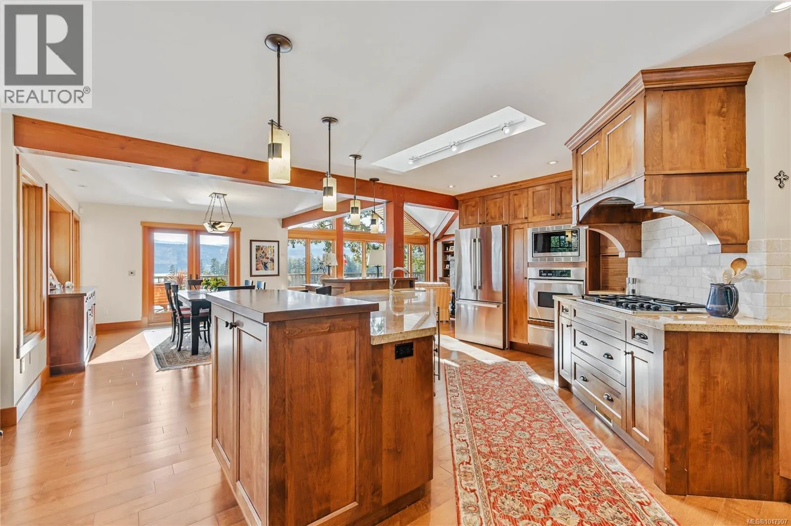 220 Scott Point Dr