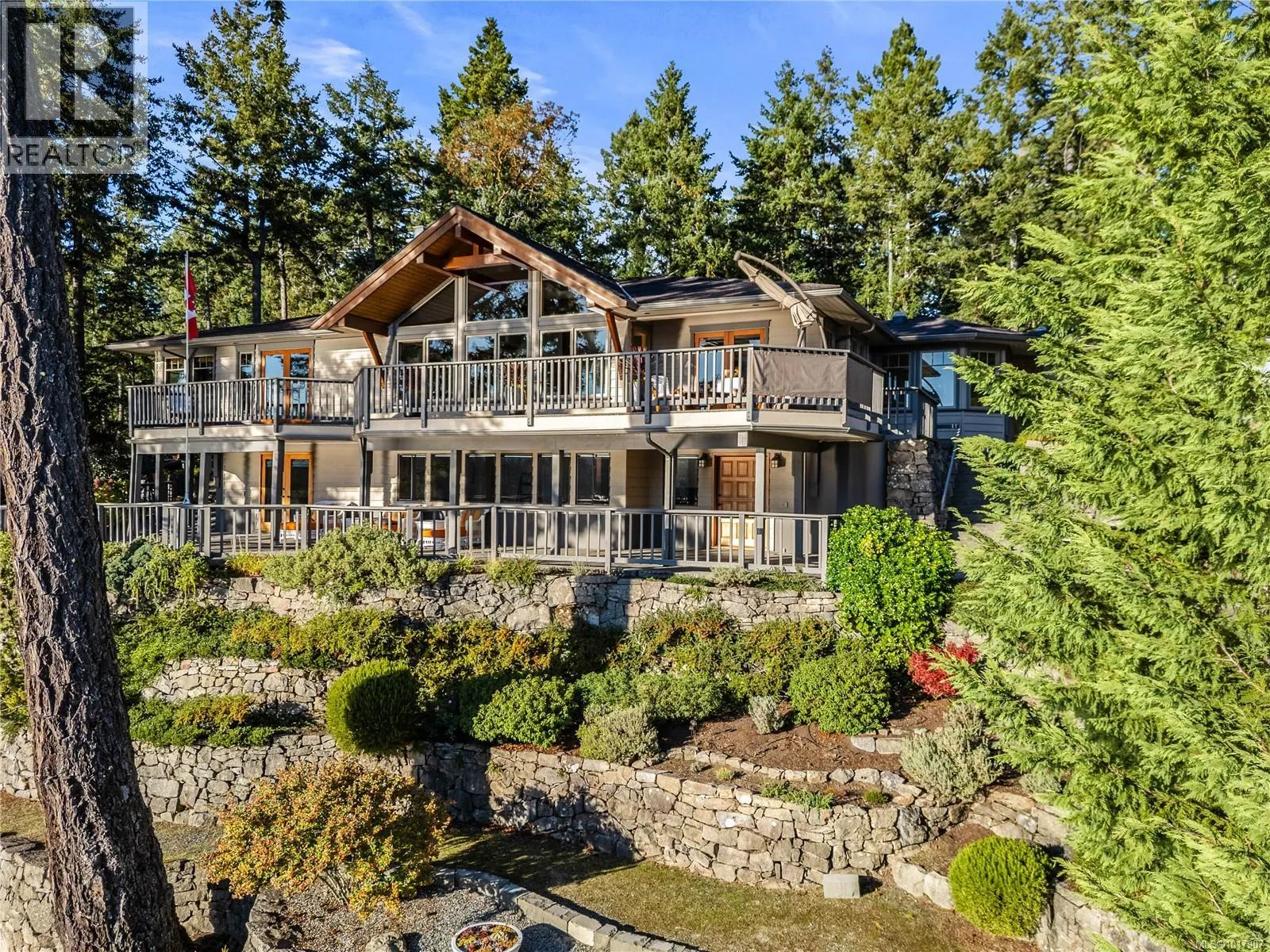 220 Scott Point Dr