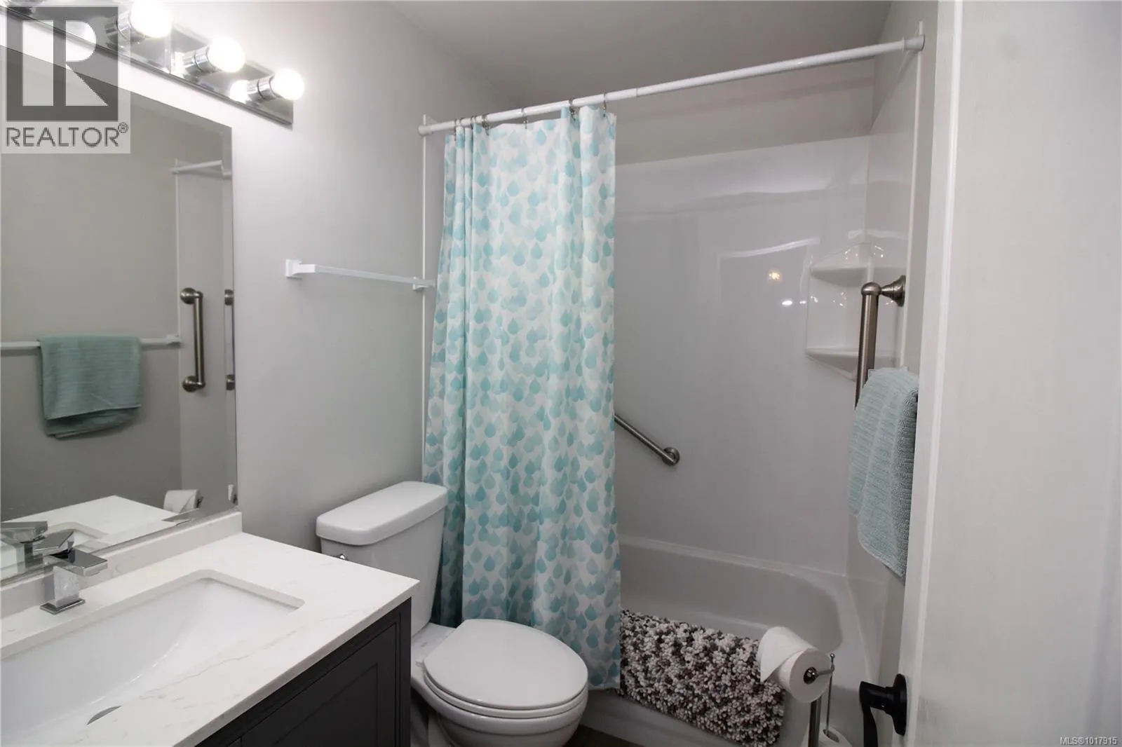 2 9933 Chemainus Rd