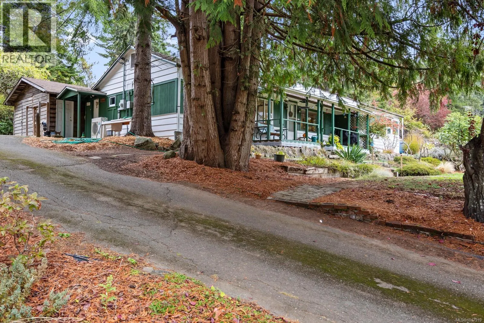 3296 Denman Rd