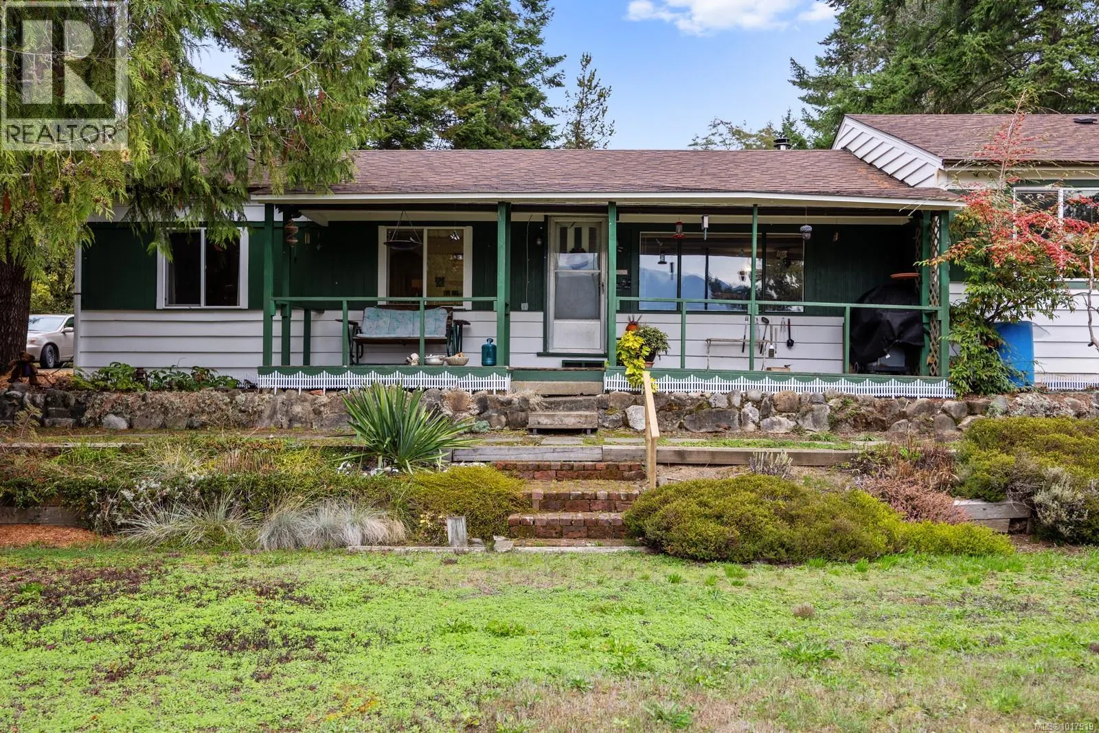 3296 Denman Rd