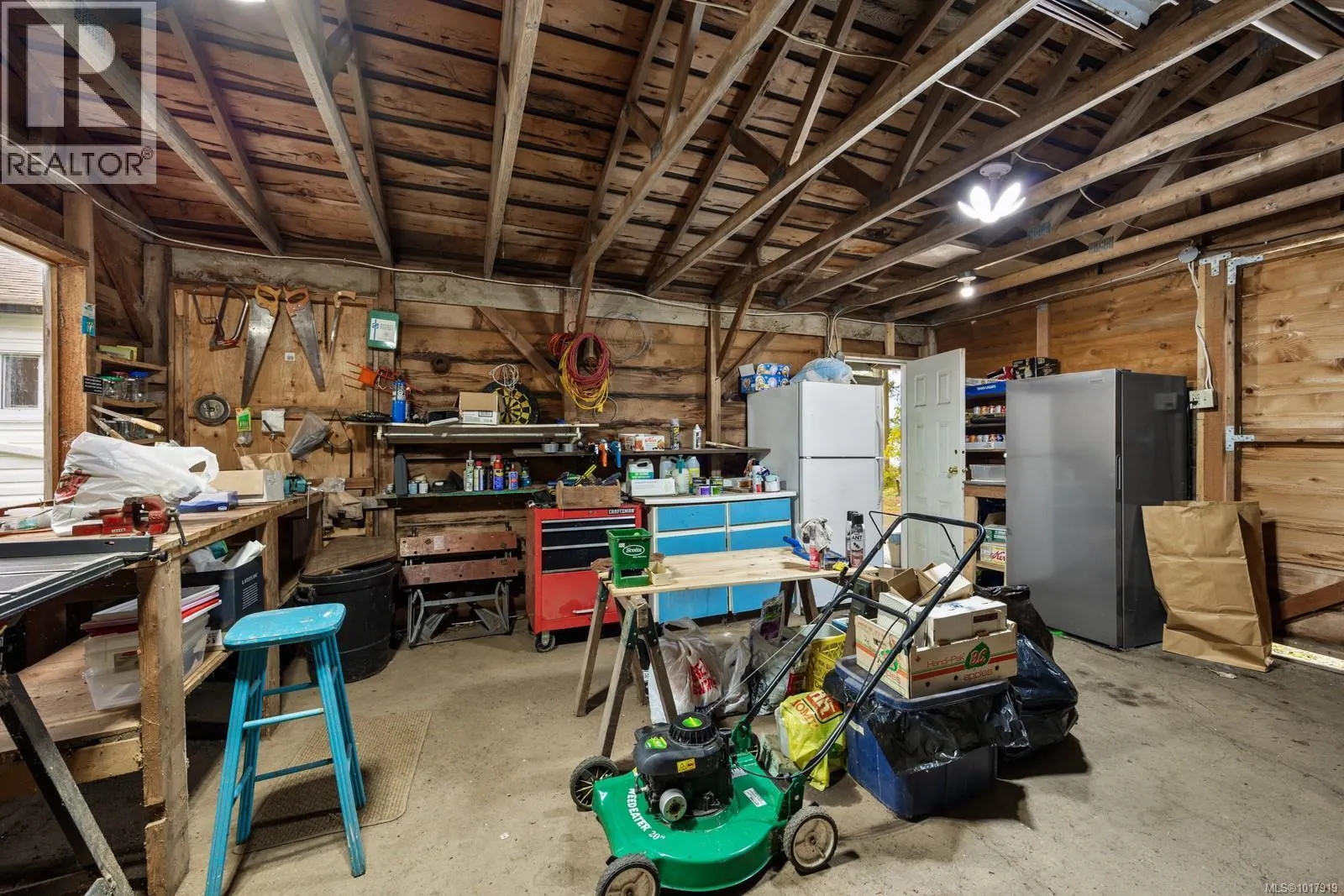 3296 Denman Rd