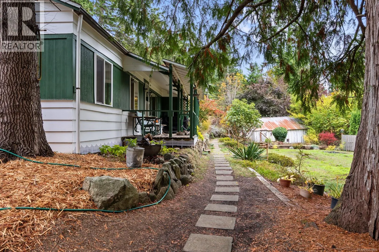 3296 Denman Rd