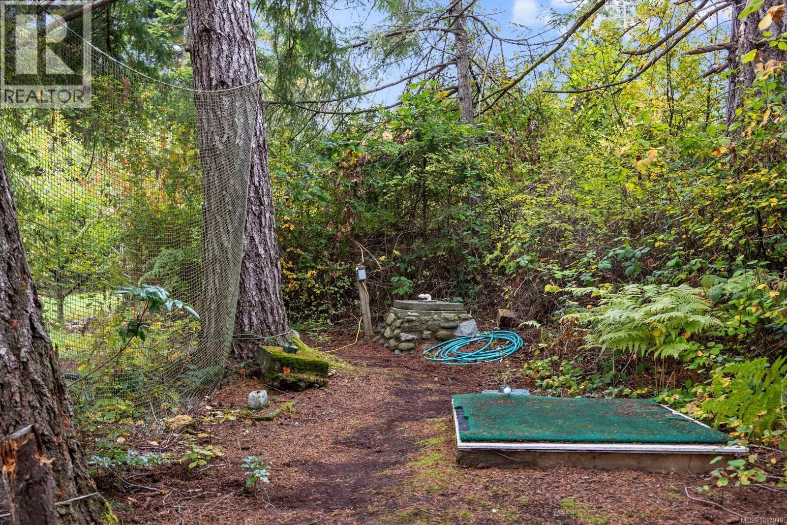 3296 Denman Rd
