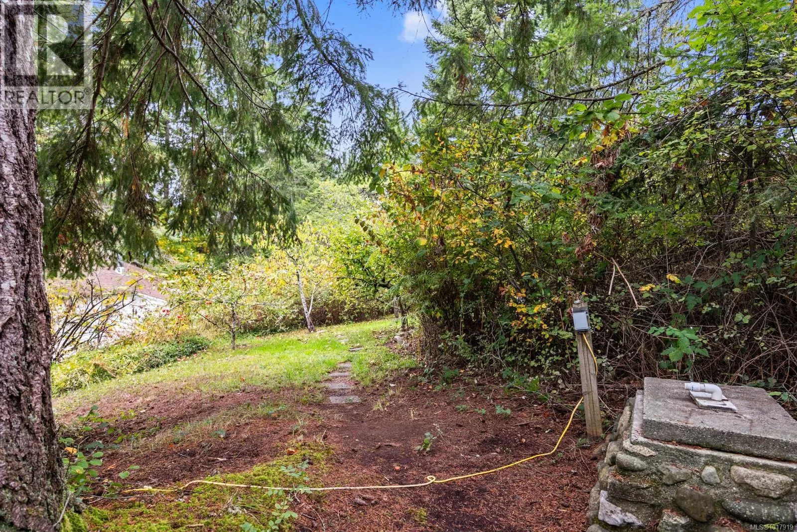 3296 Denman Rd