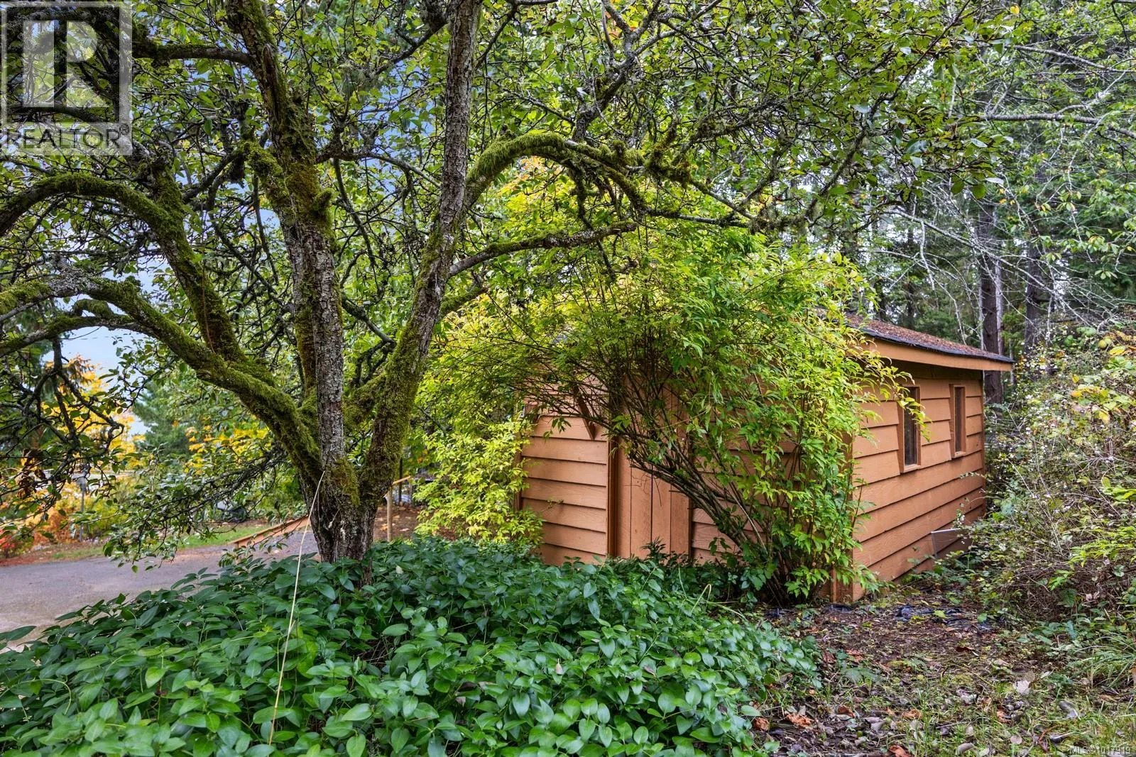 3296 Denman Rd