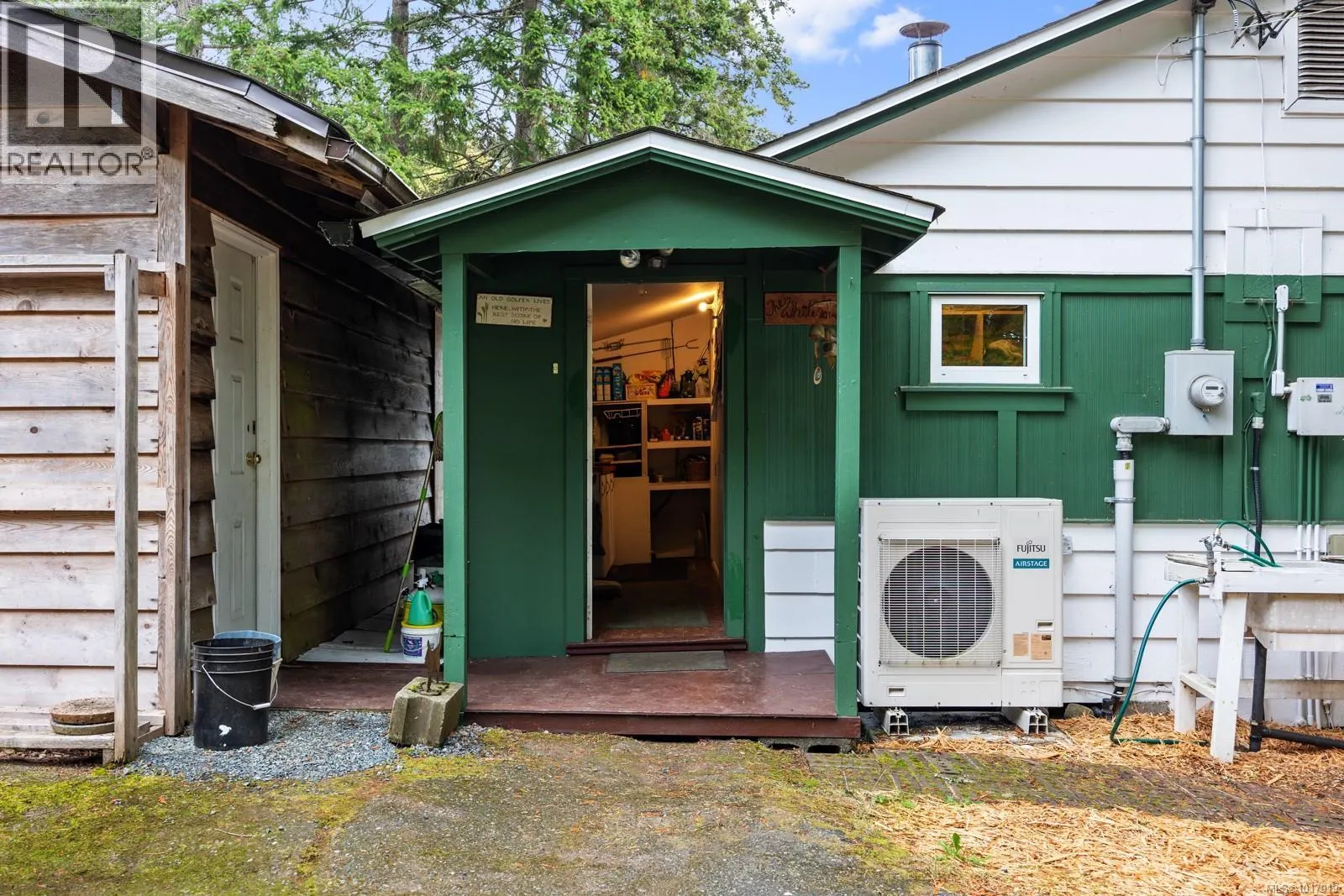 3296 Denman Rd