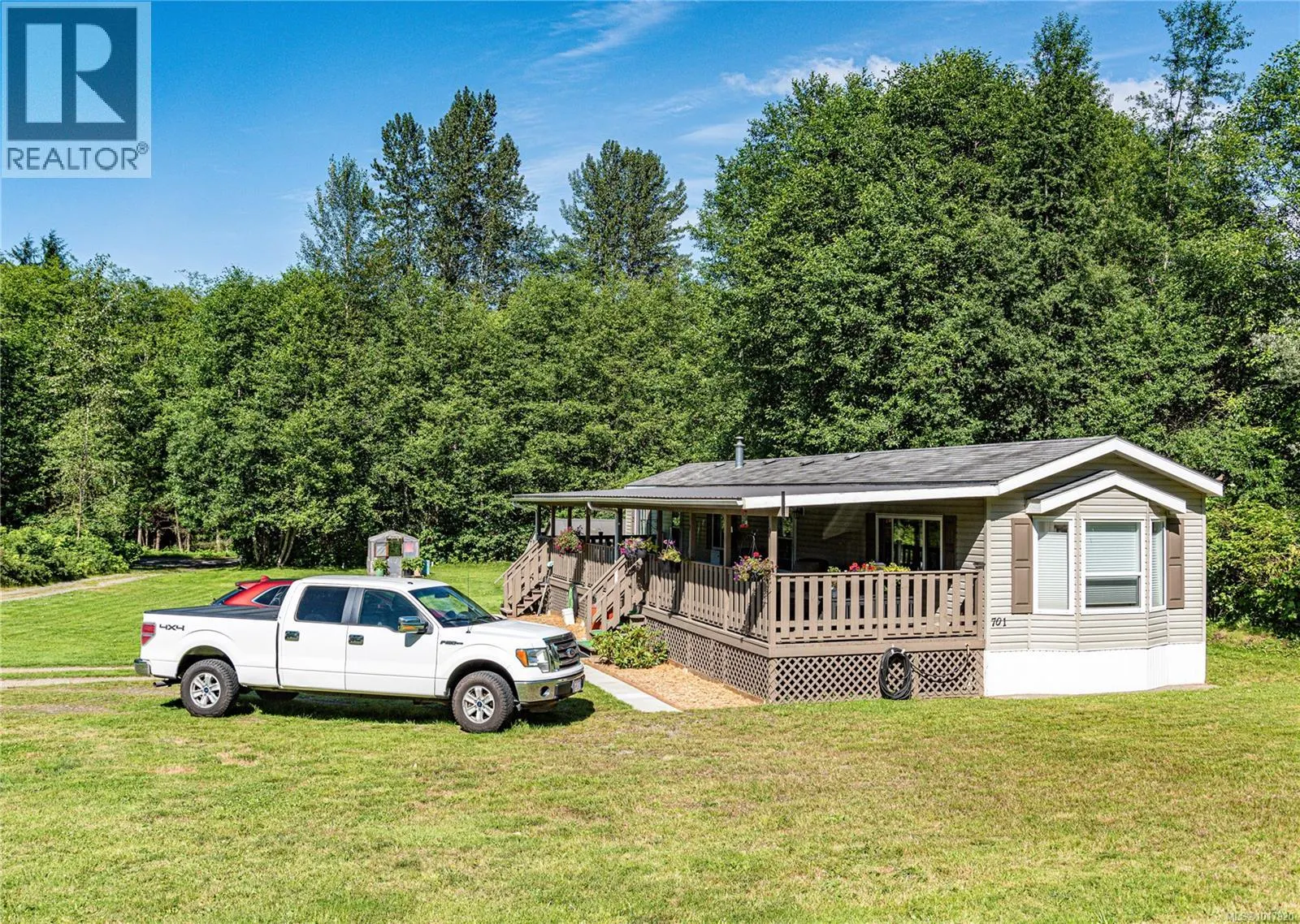 701 Kelsey Way