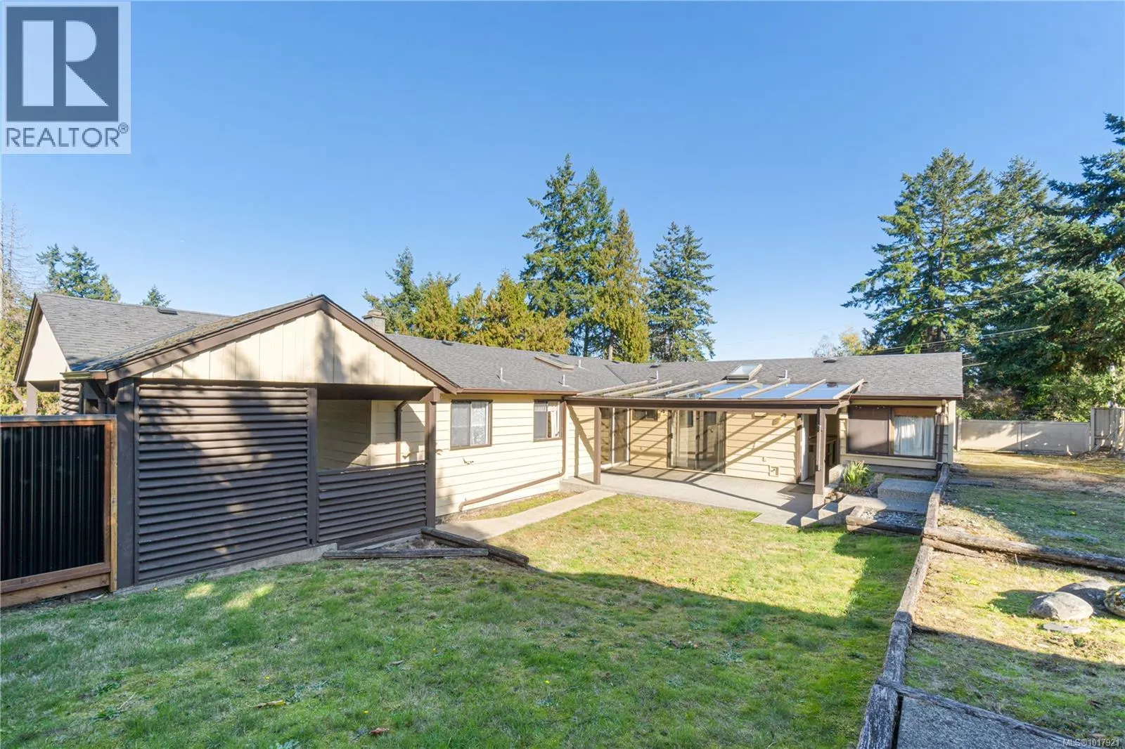 7431 Andrea Cres