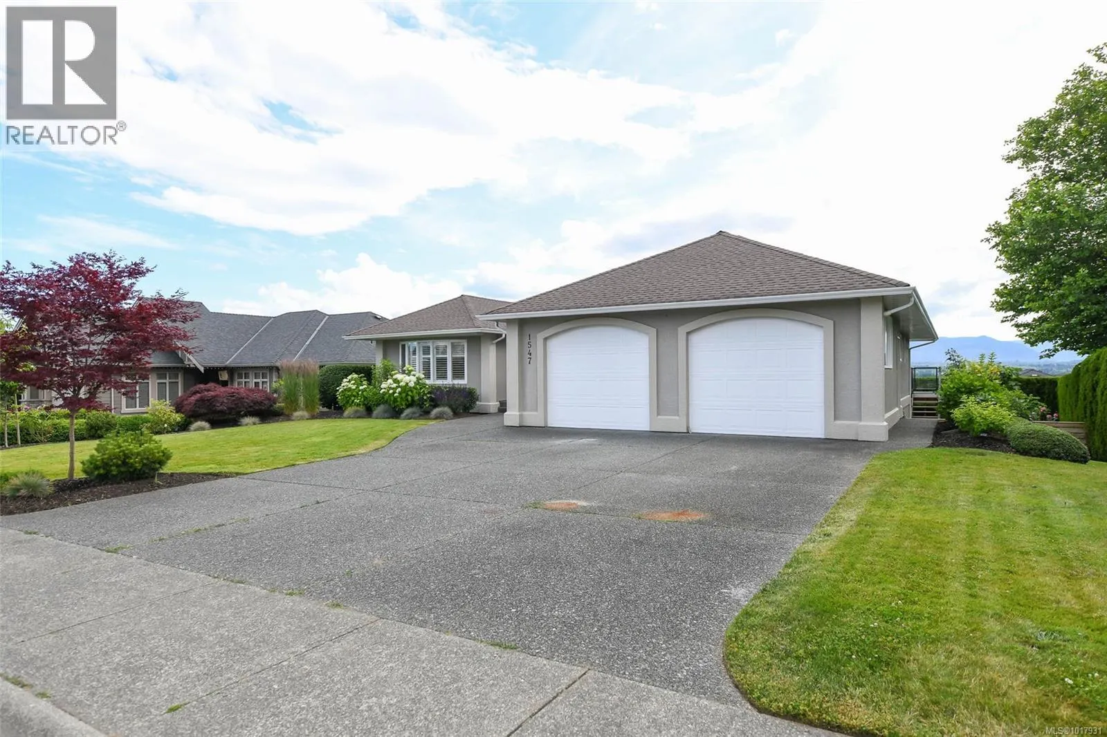 1547 Trumpeter Cres
