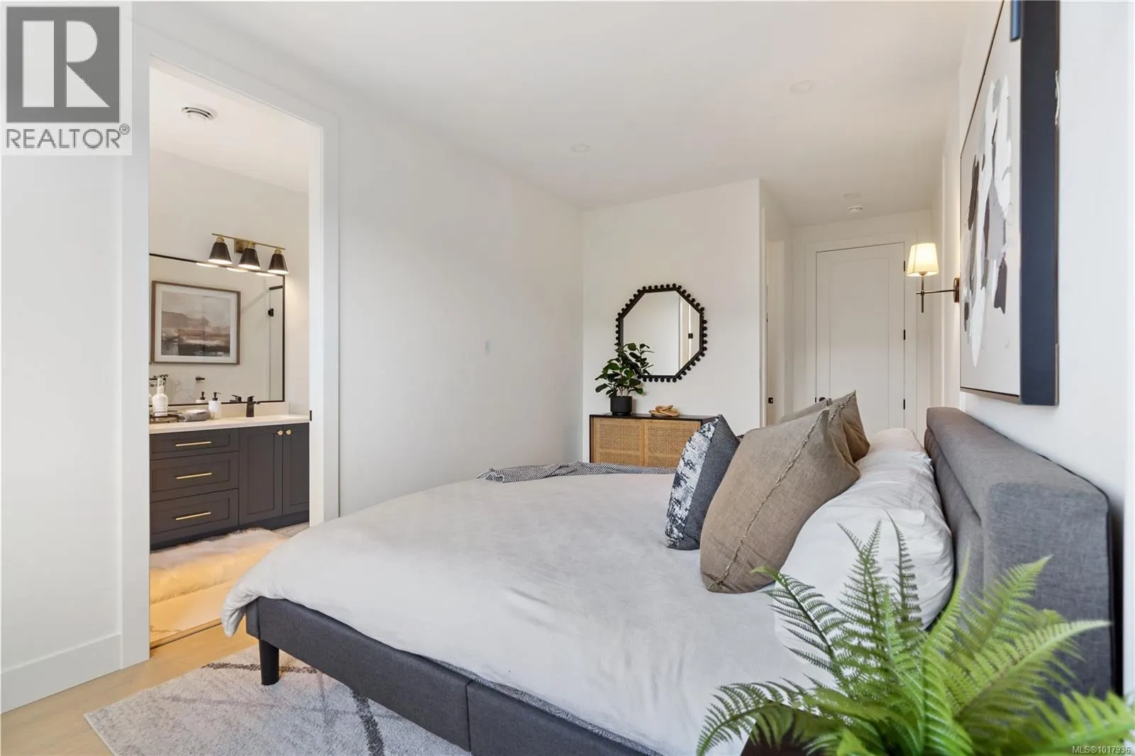 611 Madrona Pl