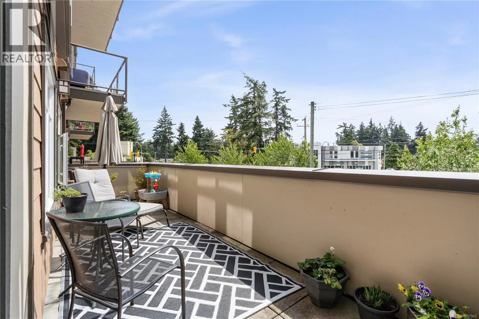 213 2220 Sooke Rd