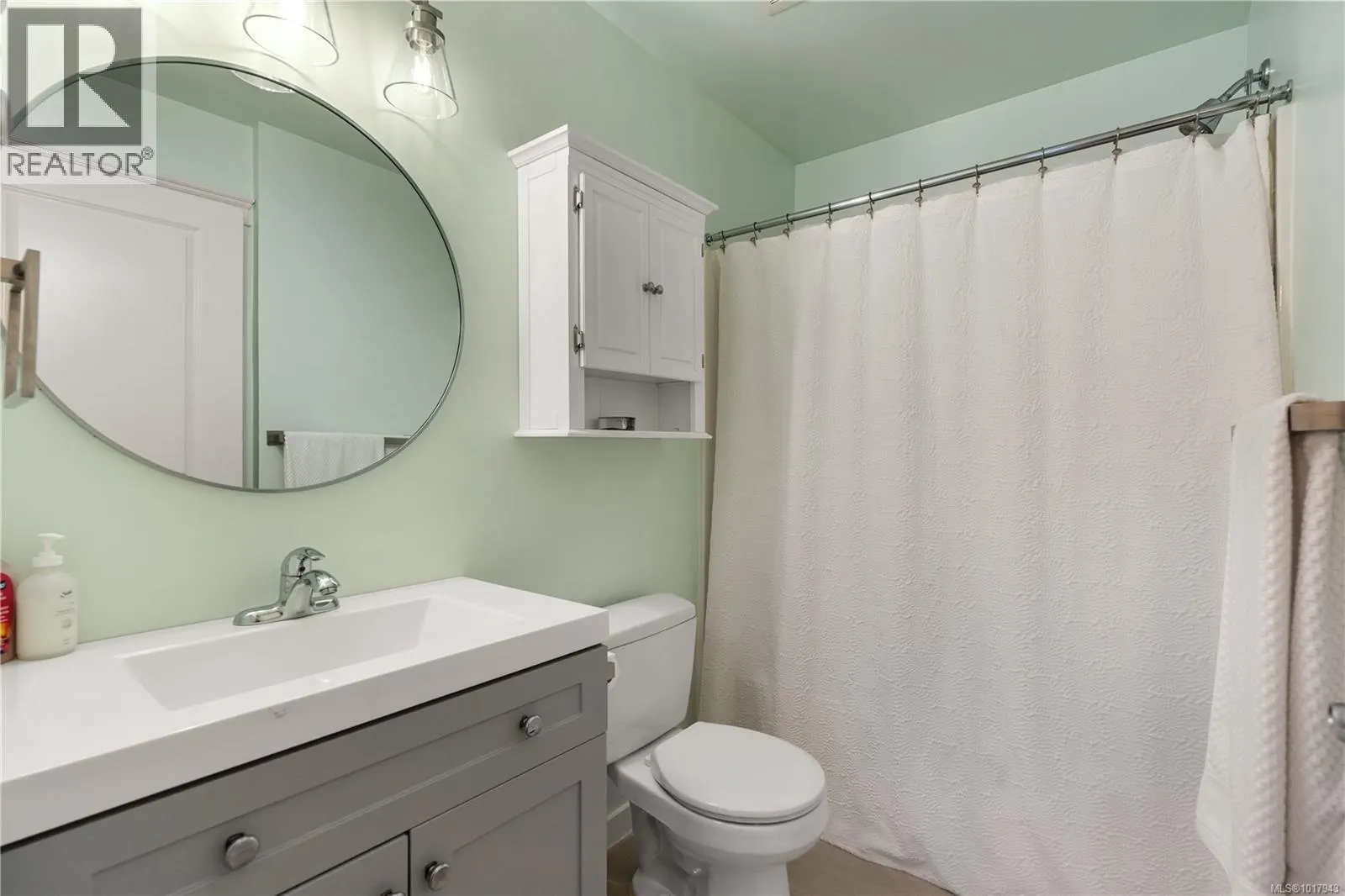 213 2220 Sooke Rd