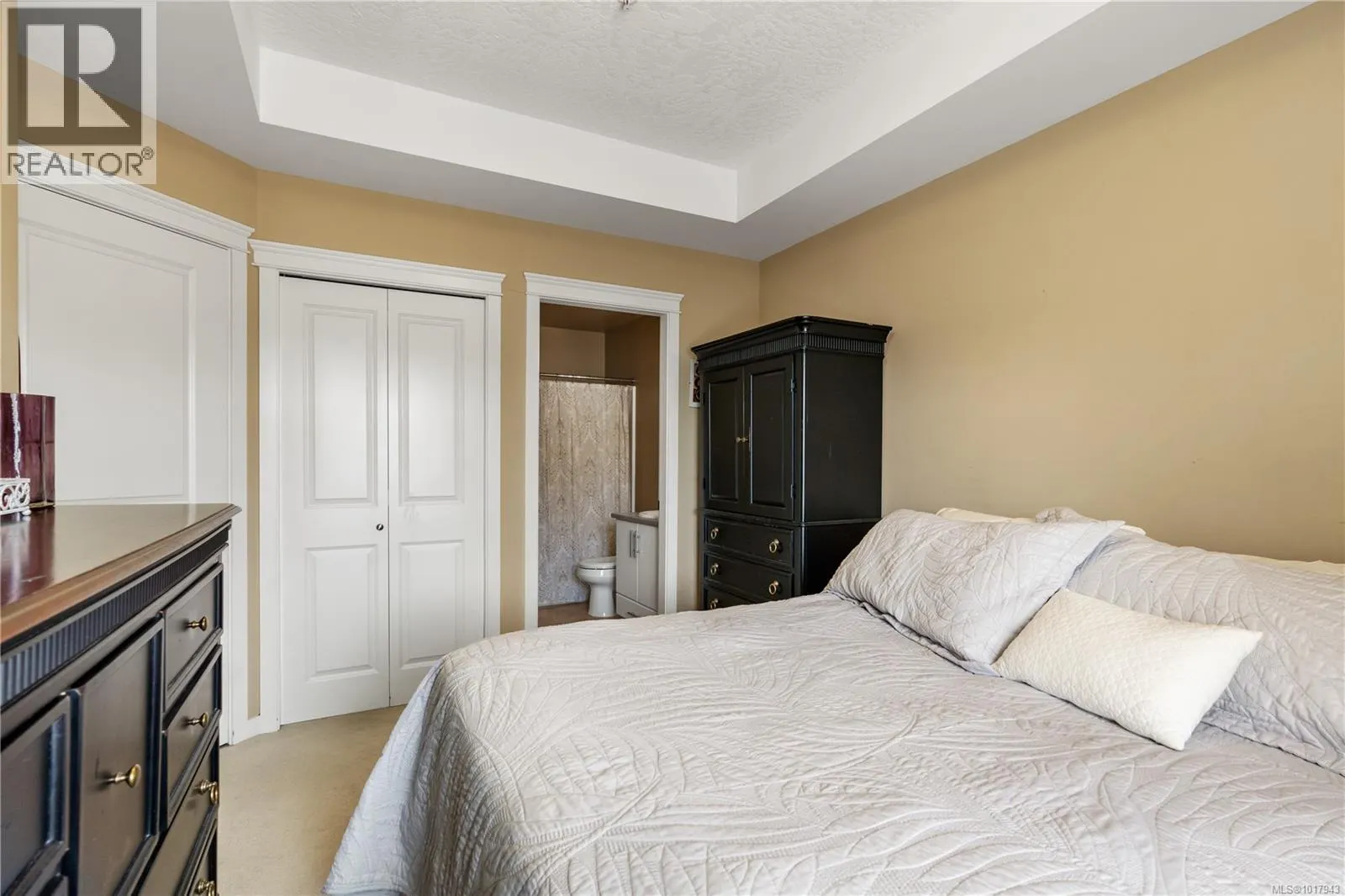 213 2220 Sooke Rd