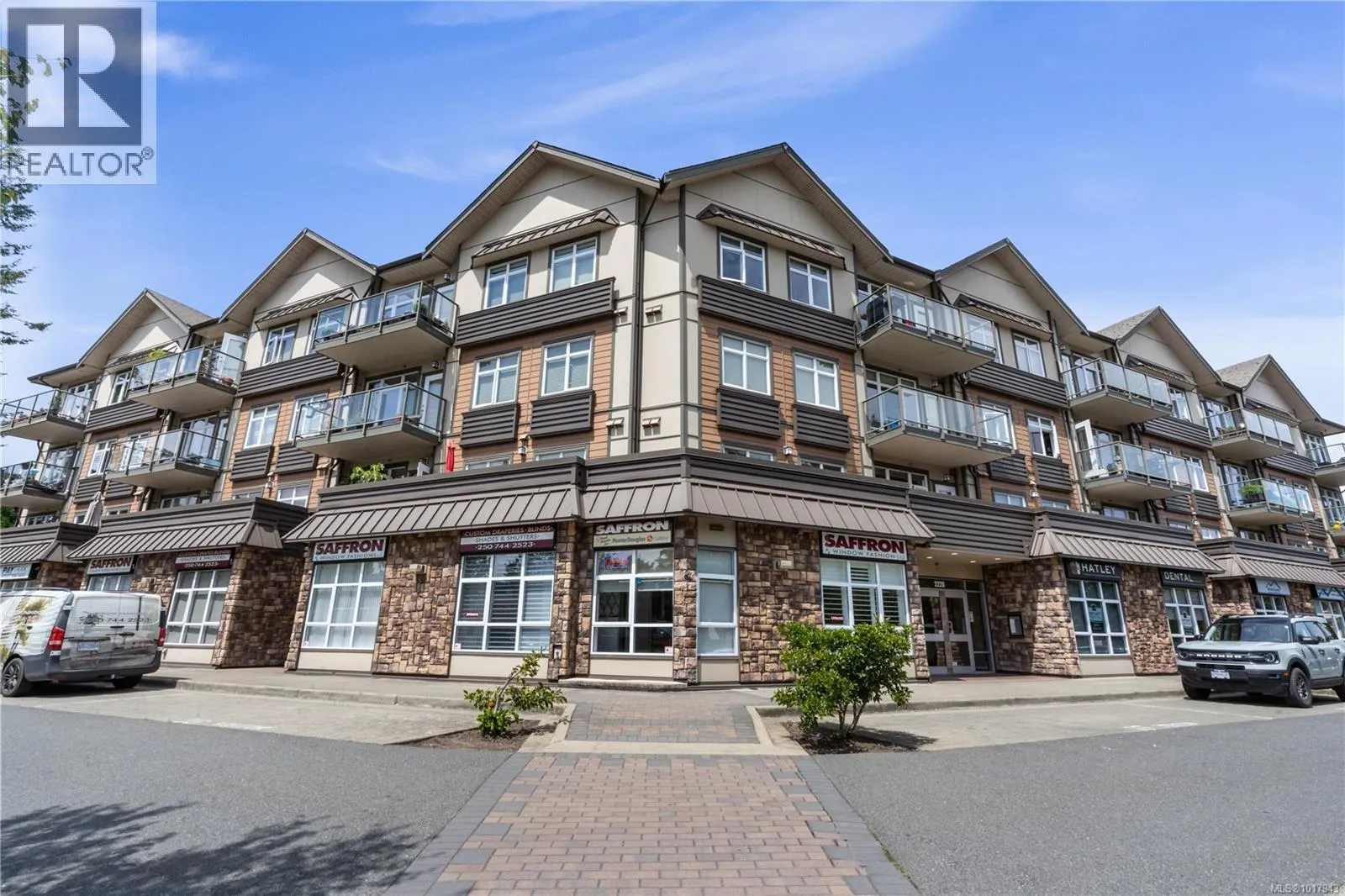 213 2220 Sooke Rd