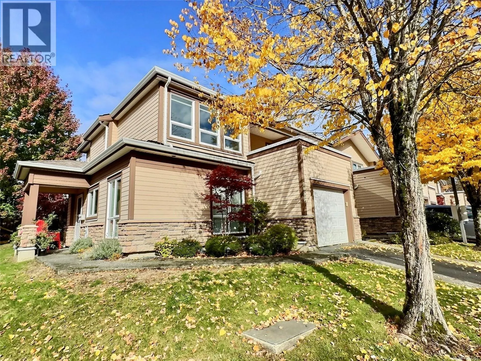 1652 Creekside Dr