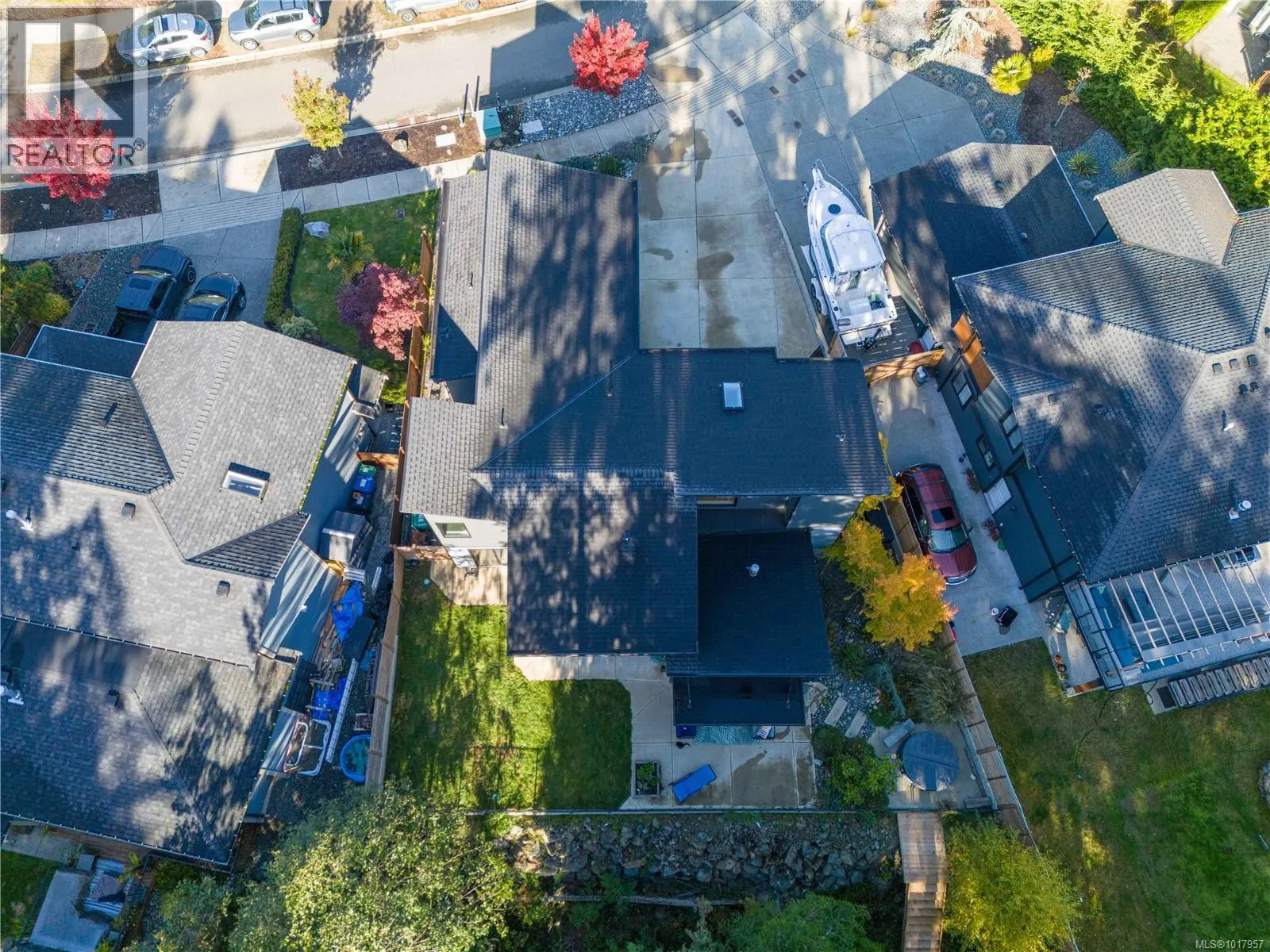210 Crestline Terr