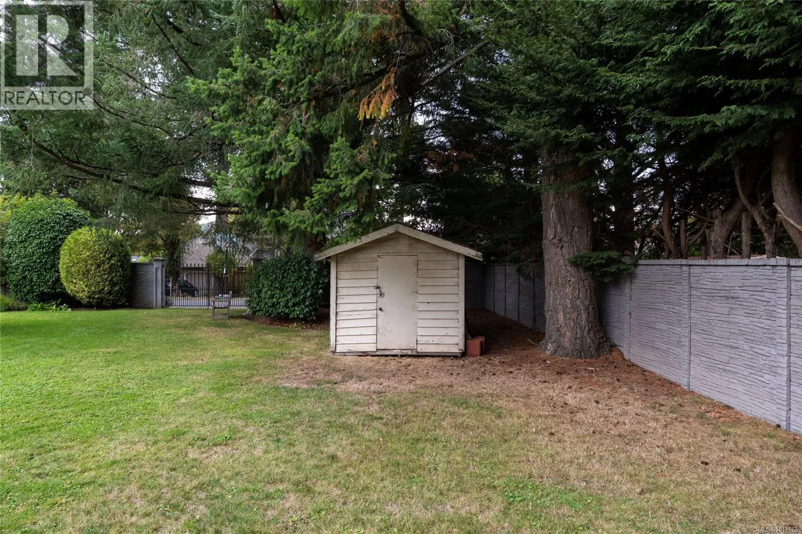 1690 Ash Rd