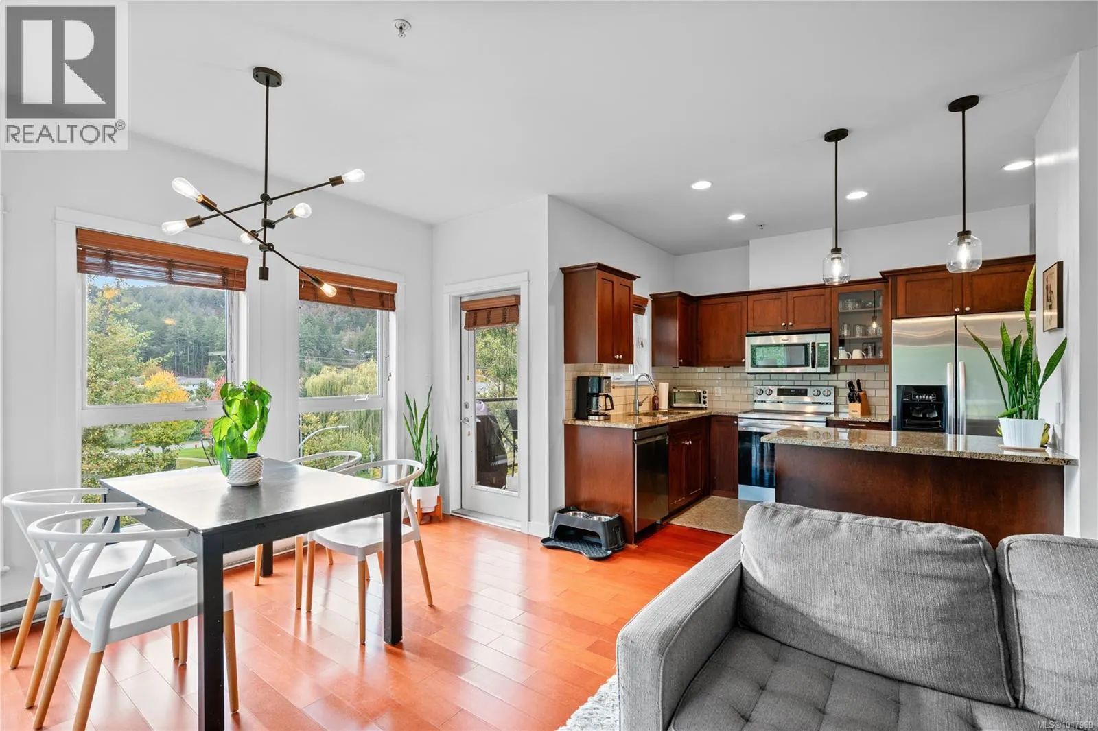 303 101 Nursery Hill Dr