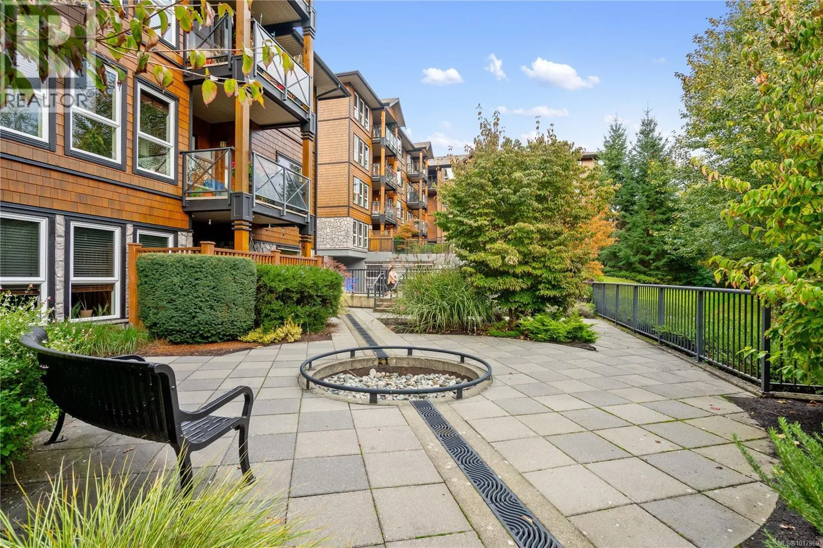 303 101 Nursery Hill Dr