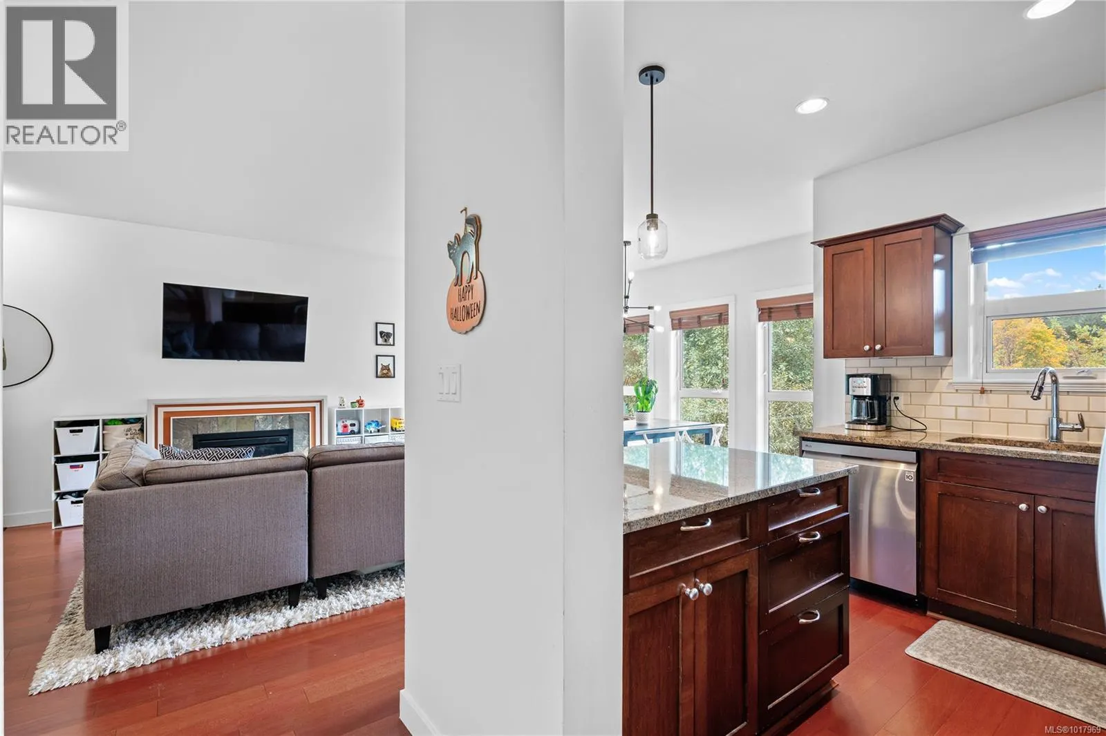 303 101 Nursery Hill Dr