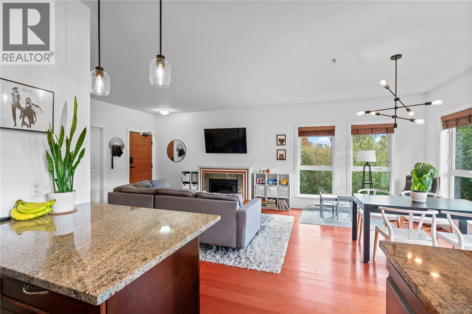 303 101 Nursery Hill Dr