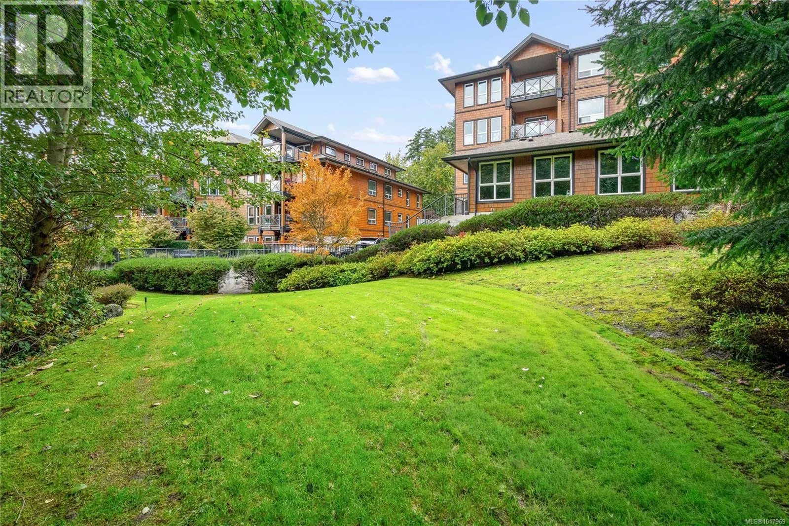 303 101 Nursery Hill Dr
