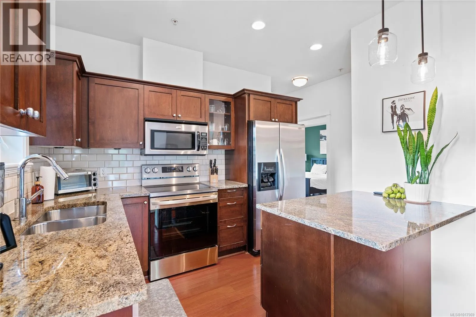 303 101 Nursery Hill Dr