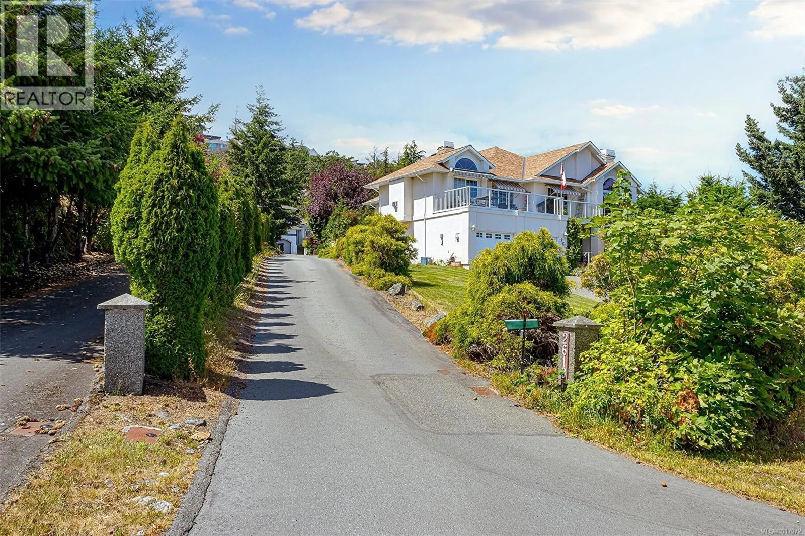 2619 Crystalview Dr