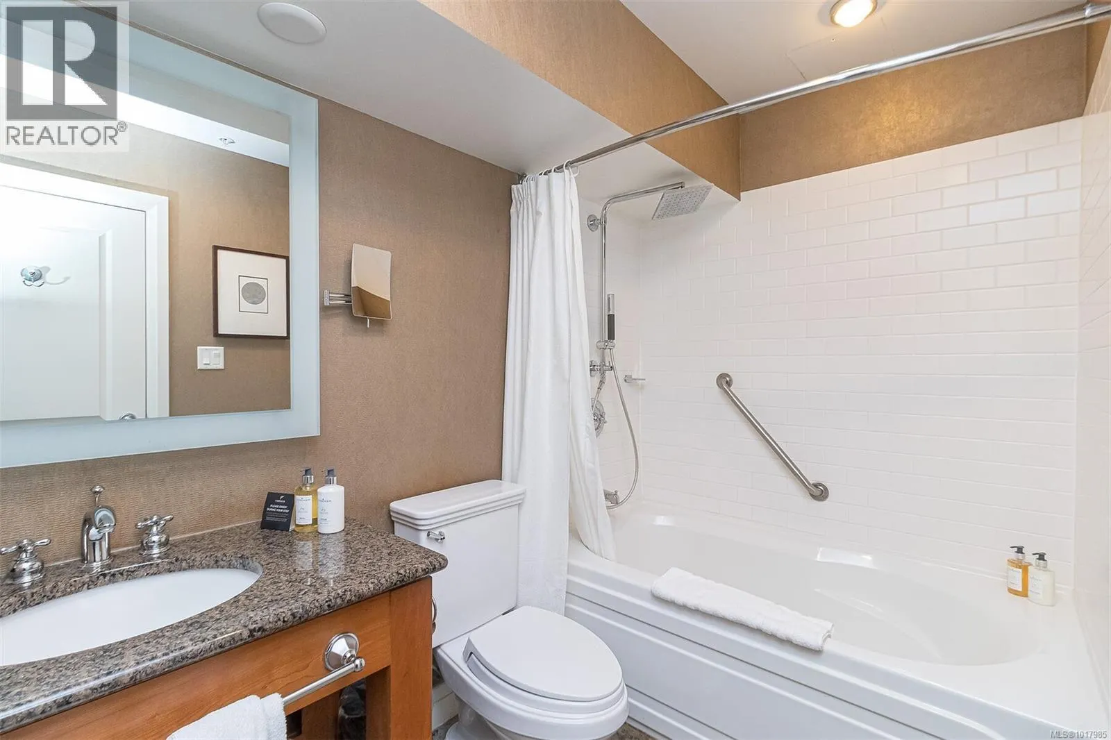 113/115 D 1376 Lynburne Pl