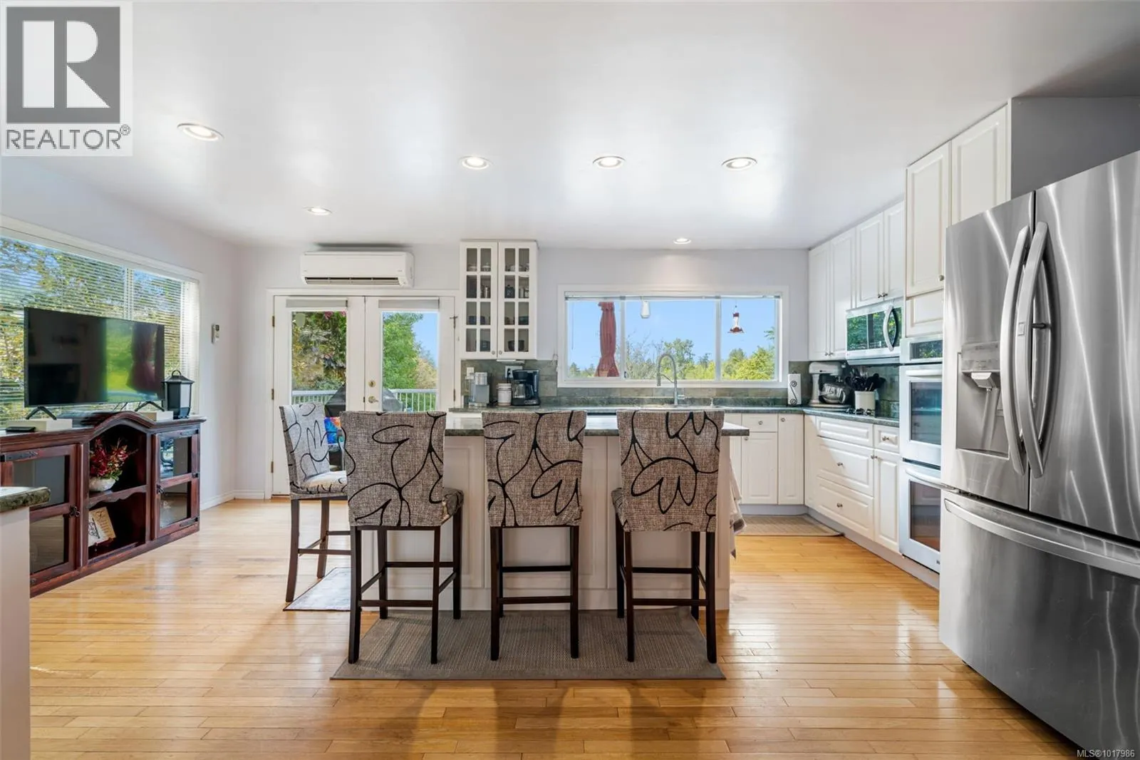 9168 West Saanich Rd