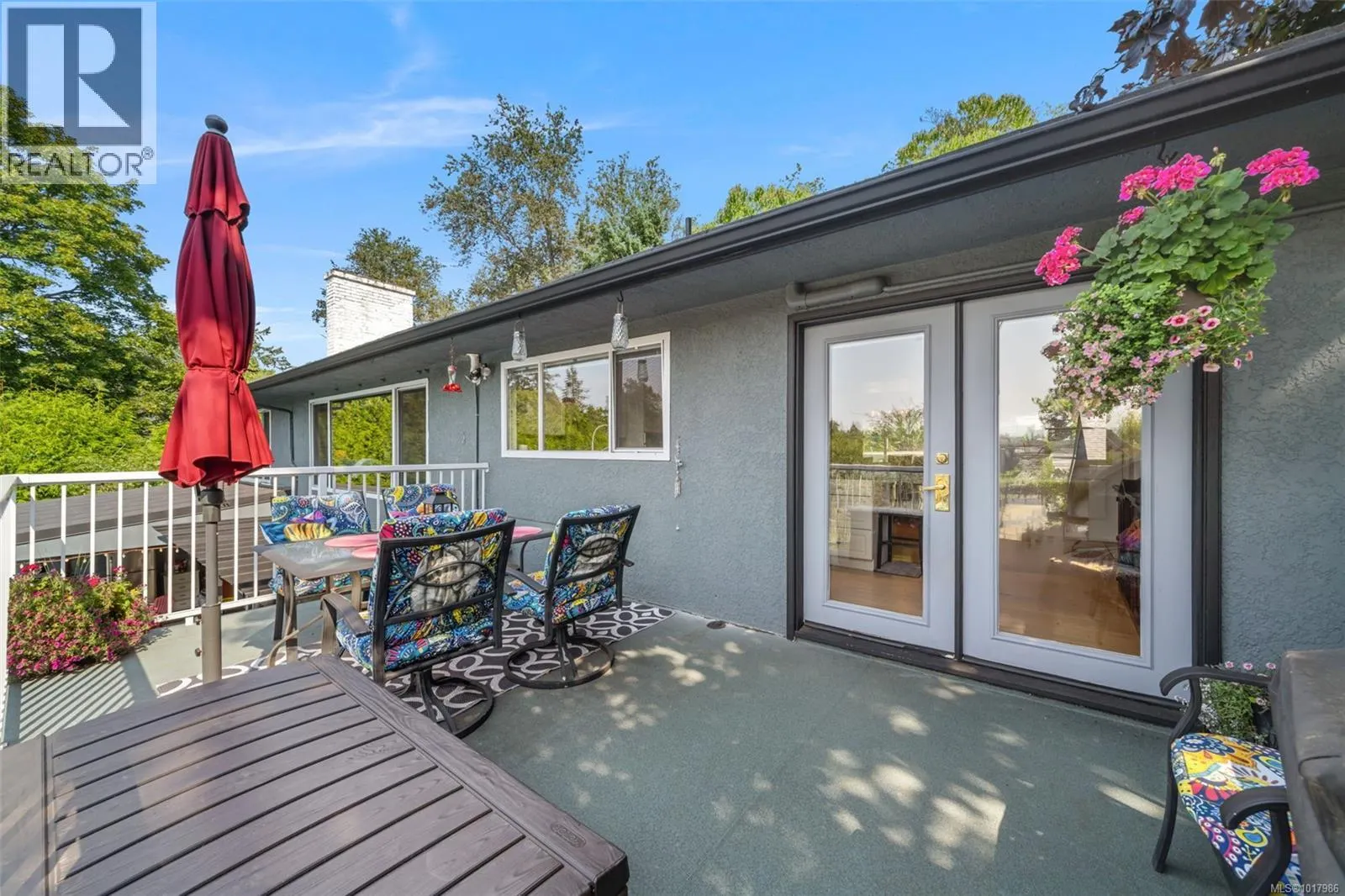 9168 West Saanich Rd