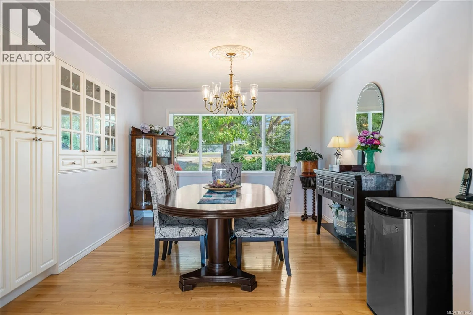 9168 West Saanich Rd