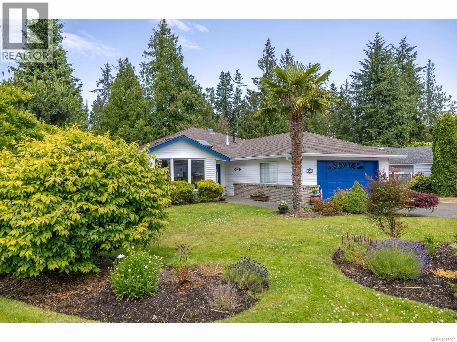 1221 GREEN Close