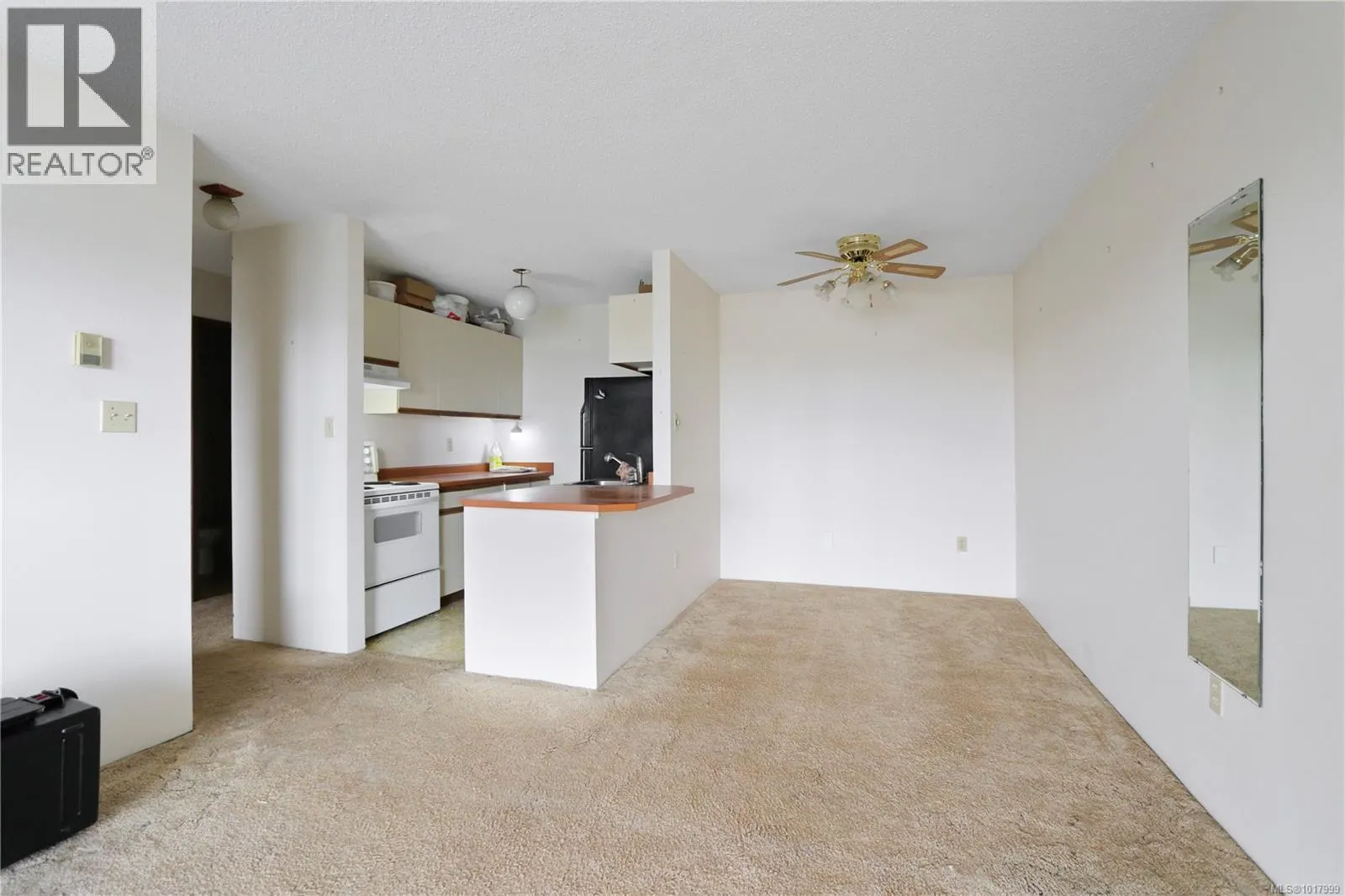 407 9942 Daniel St