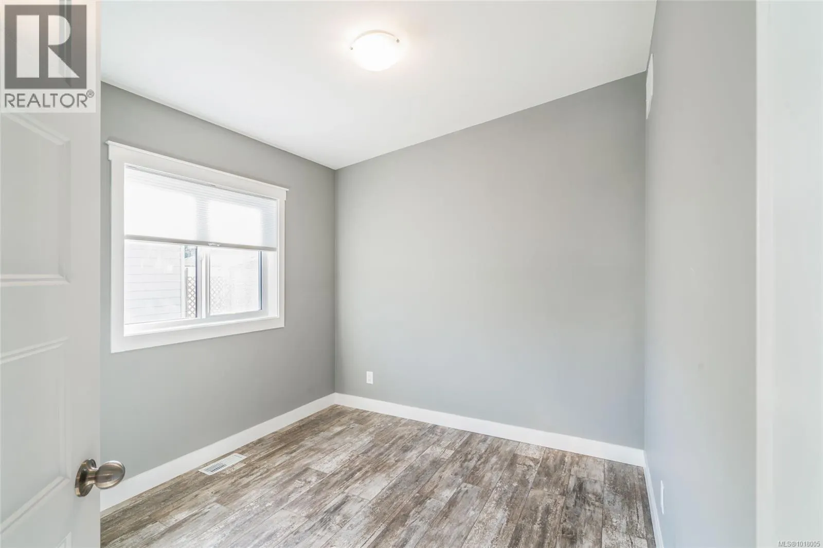 138 6325 Metral Dr